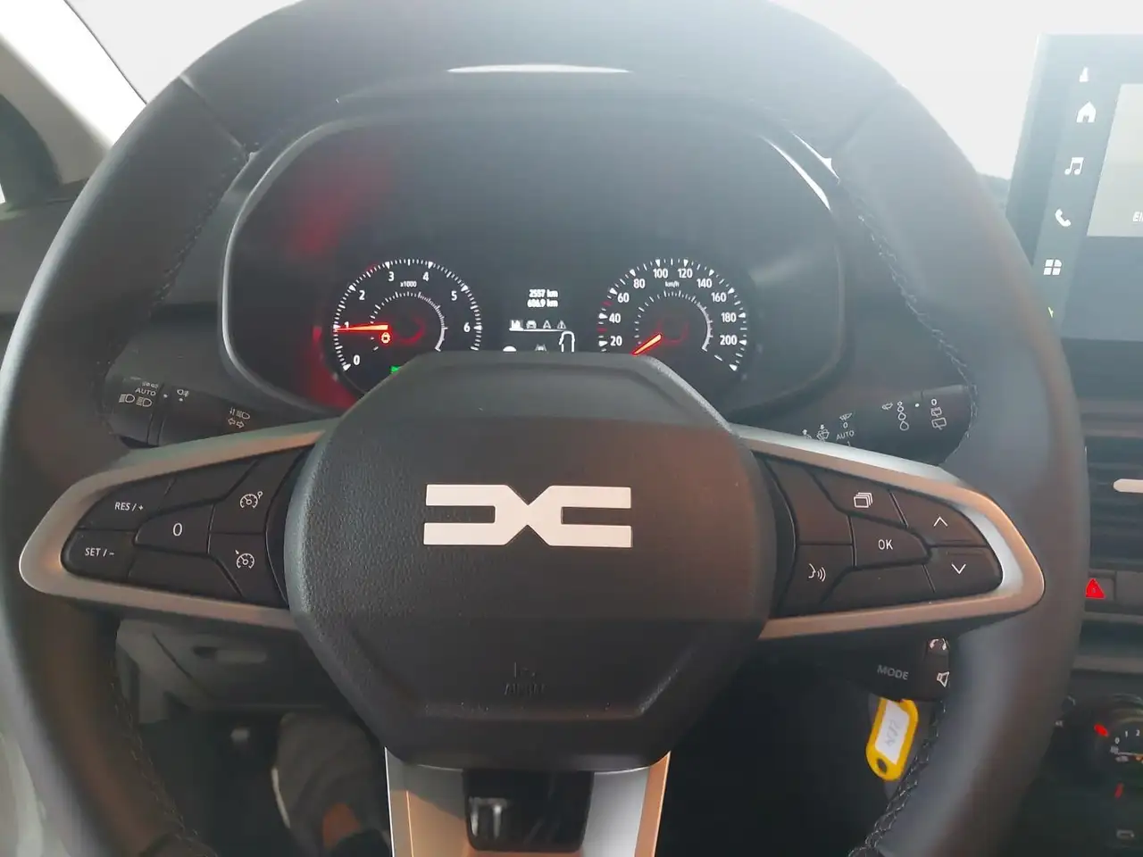 Dacia Sandero 1.0 SCE 65 EU6E ESSENTIAL LED GRA ALLWETTE, миниатюра 14