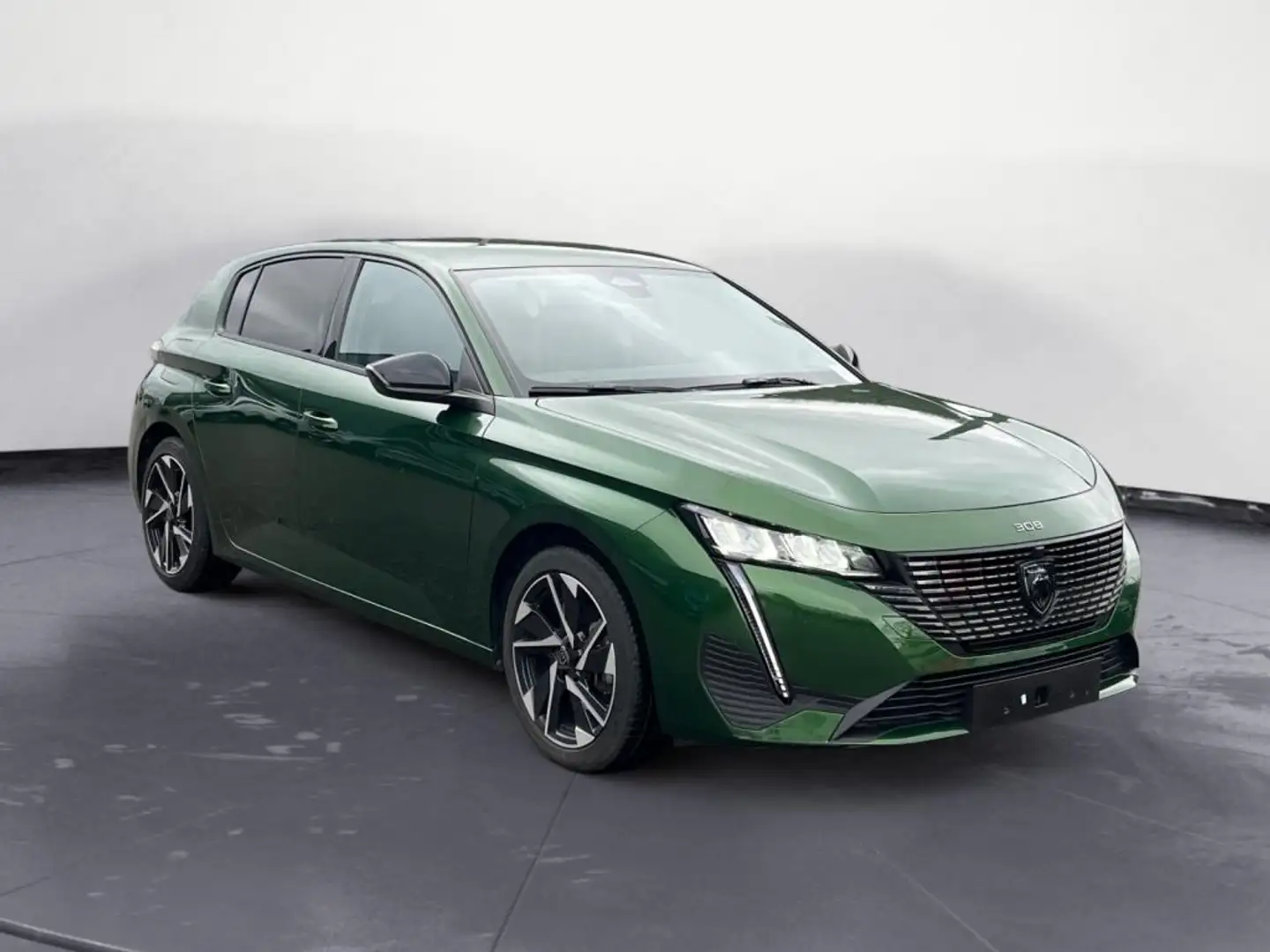 Peugeot 308 1.2i PureTech 12V S\u0026S - 130  III BERLINE Allure Grün - 1