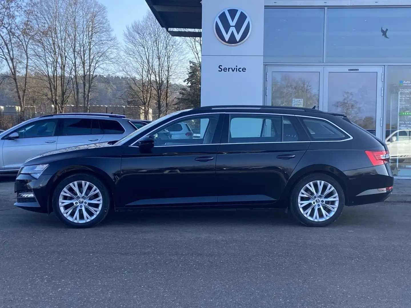 Skoda Superb iV Combi 1.4 TSI DSG Ambition STANDHEIZUN Schwarz - 2