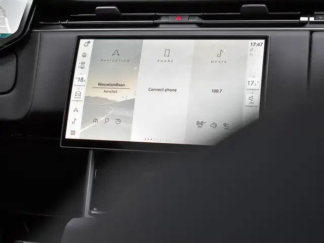 Land Rover Range Rover view 12
