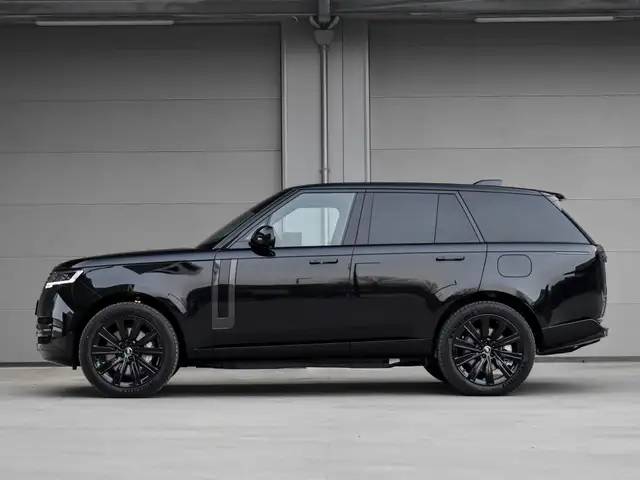 Land Rover Range Rover view 3