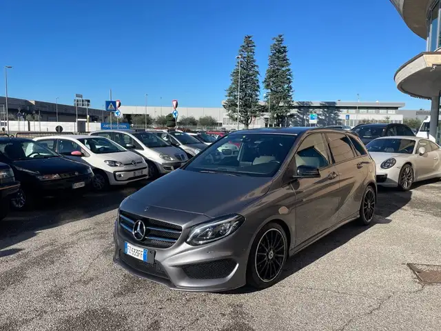 Mercedes-Benz B 250 Premium 4matic auto SOLO KM.106K NAVI LED PDC EU6D