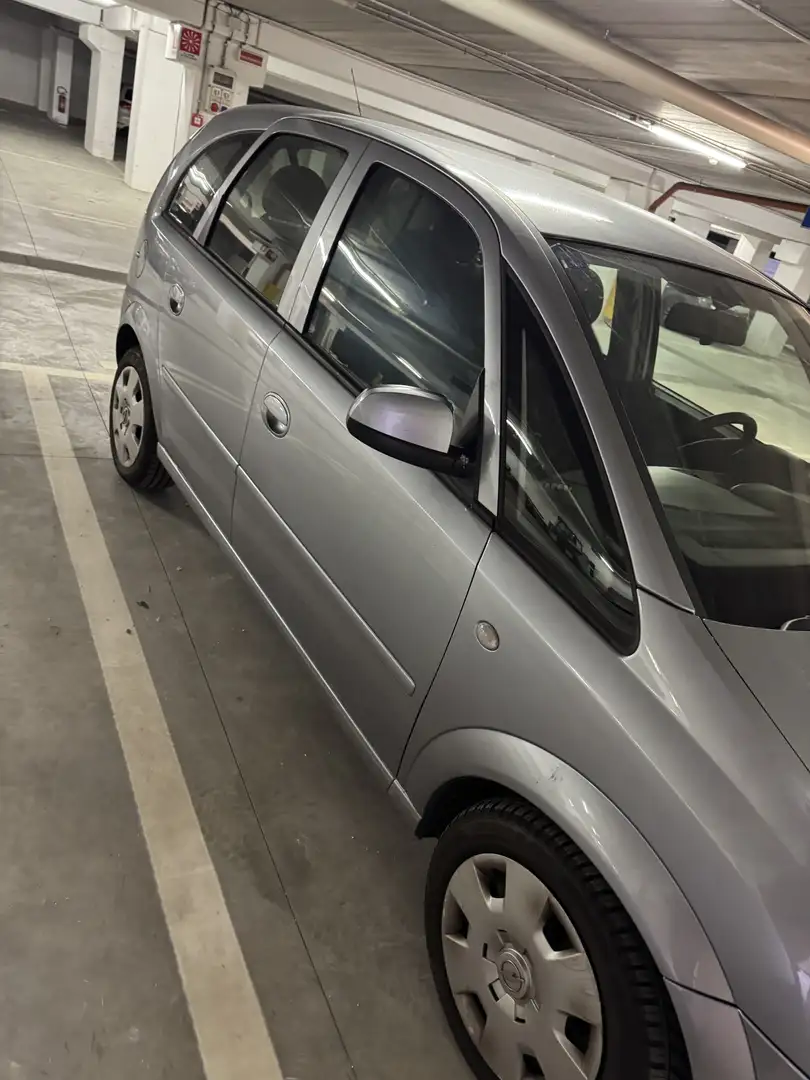 Opel Meriva 1.4 16v Cosmo c/esp - 2