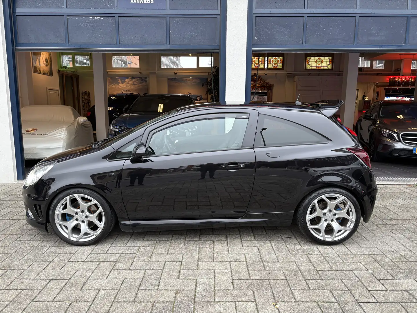 Opel Corsa 1.6-16V T OPC 195PK / NIEUW STAAT ! Nero - 2