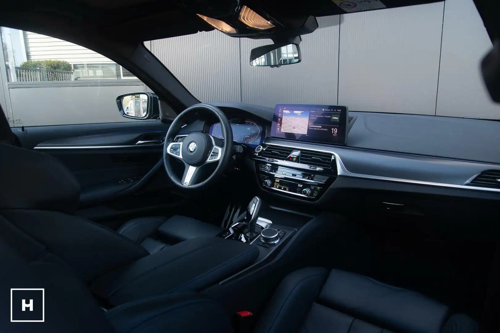 BMW 540 5-serie Touring 540i xDrive M-Sport | M-stoel | BT Schwarz - 2