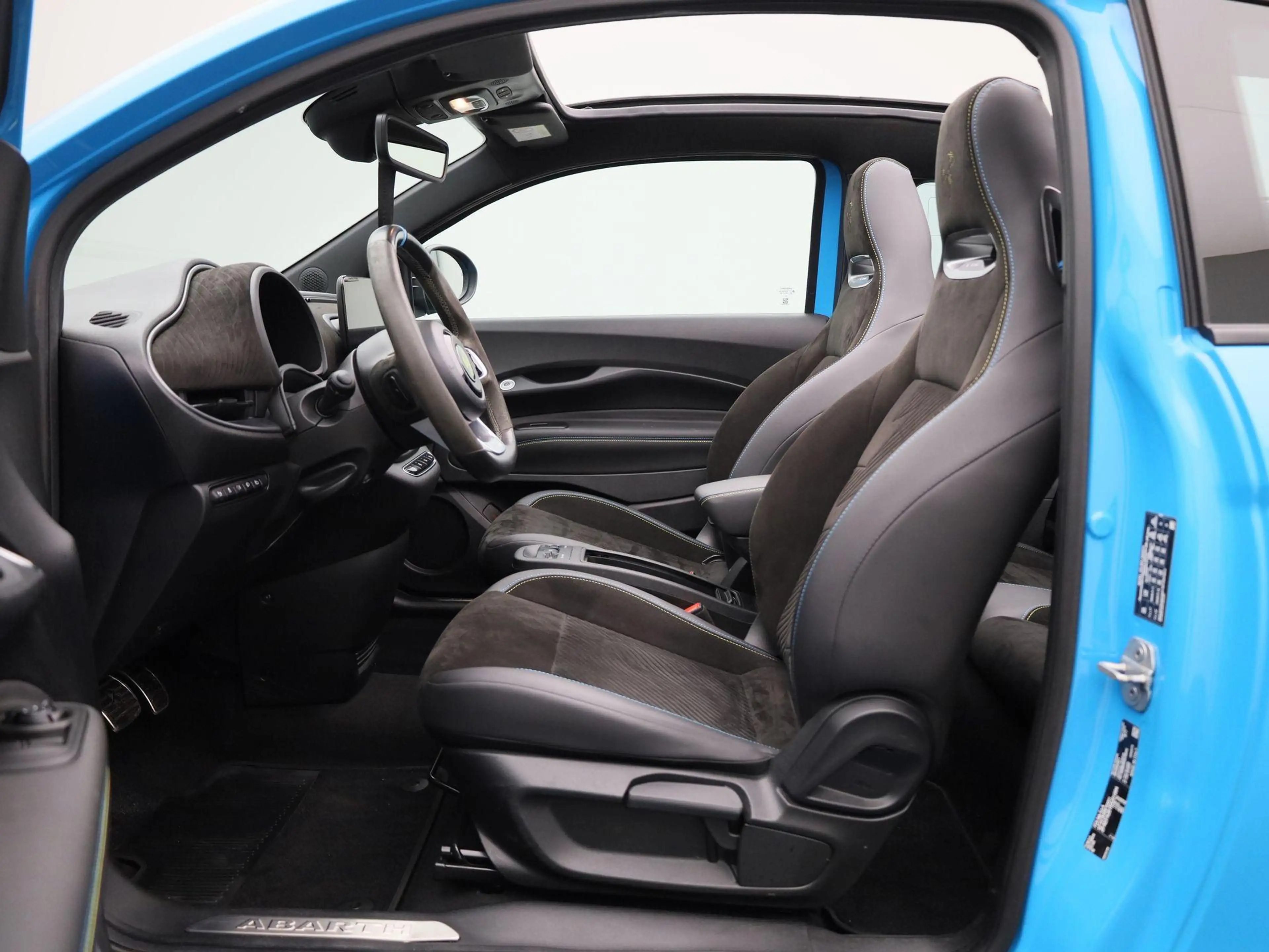 Fiat 500C Abarth Abarth Scorpionissima 42 kWh | Navigatiesysteem | — photo 3