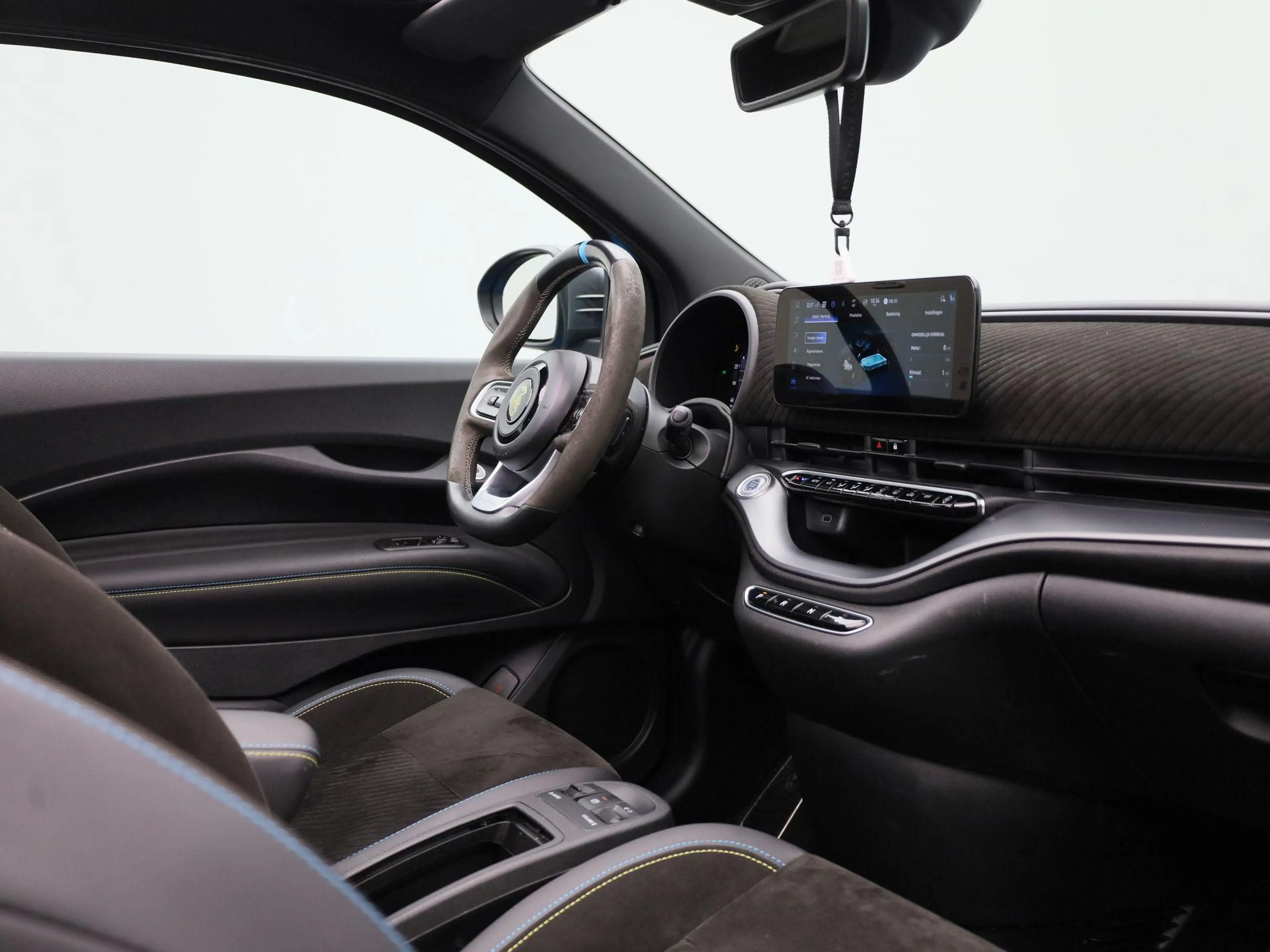 Fiat 500C Abarth Abarth Scorpionissima 42 kWh | Navigatiesysteem | — photo 7