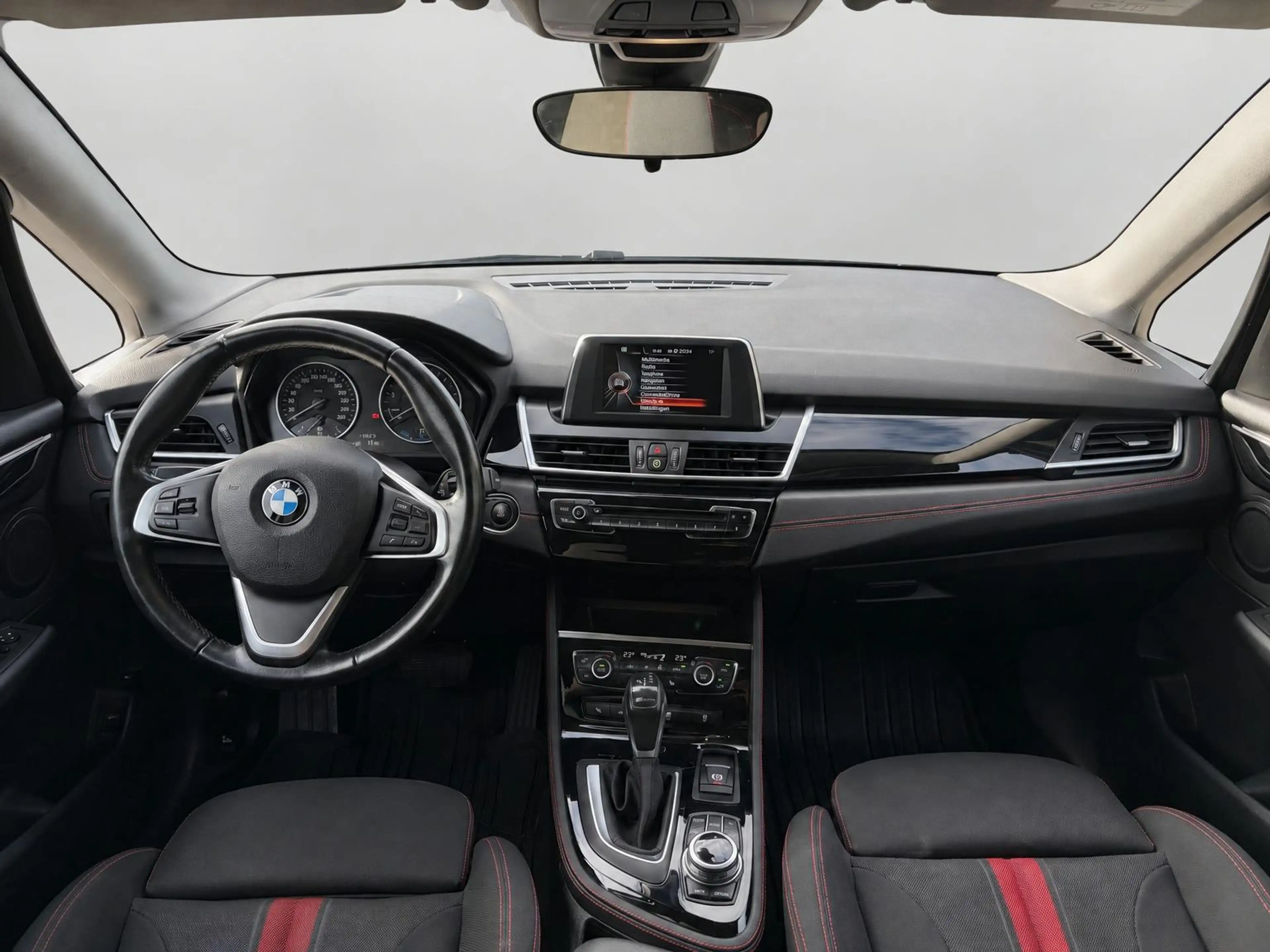 BMW 225 2-serie Active Tourer 225xe — photo 11