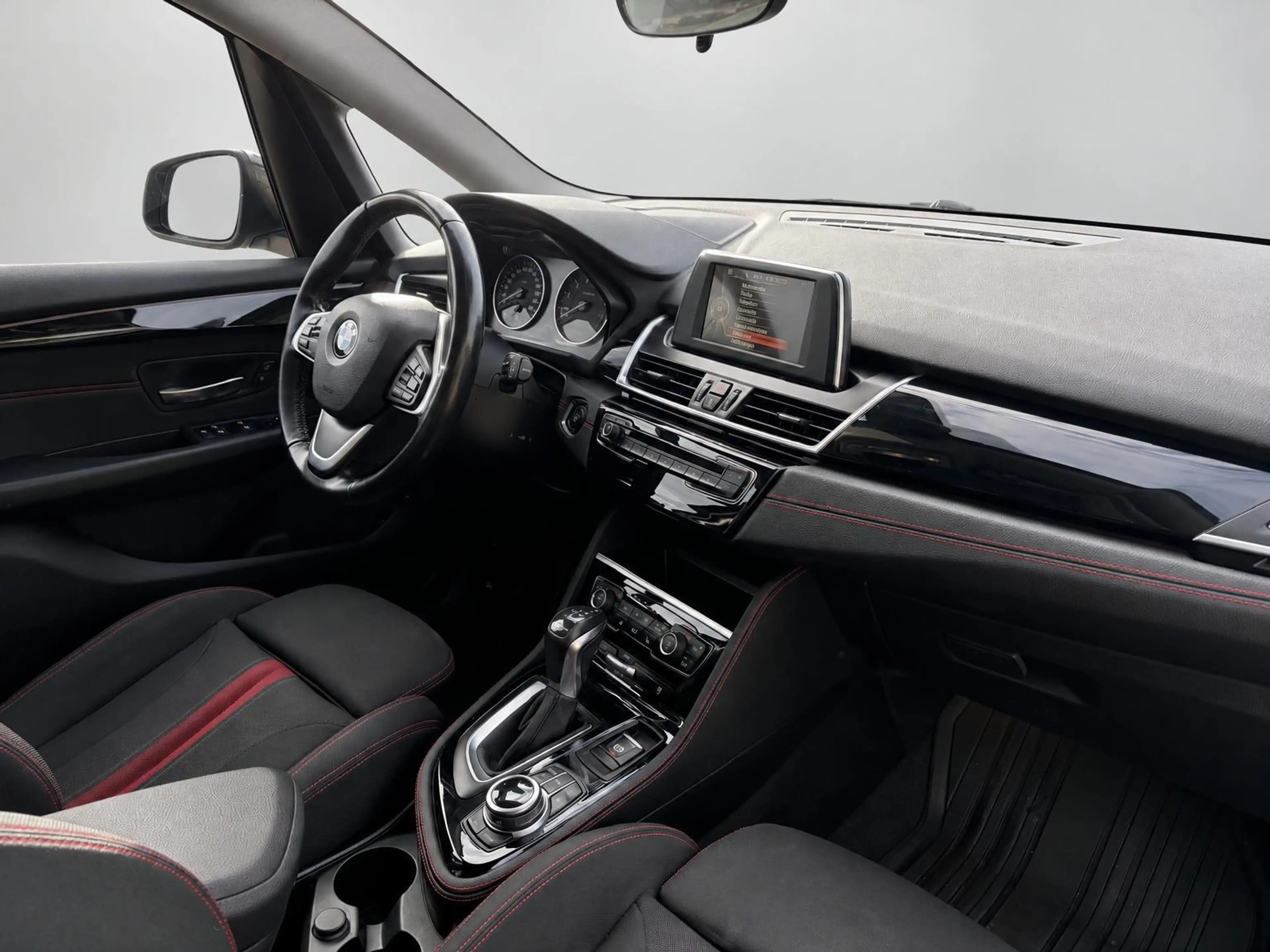 BMW 225 2-serie Active Tourer 225xe — photo 14