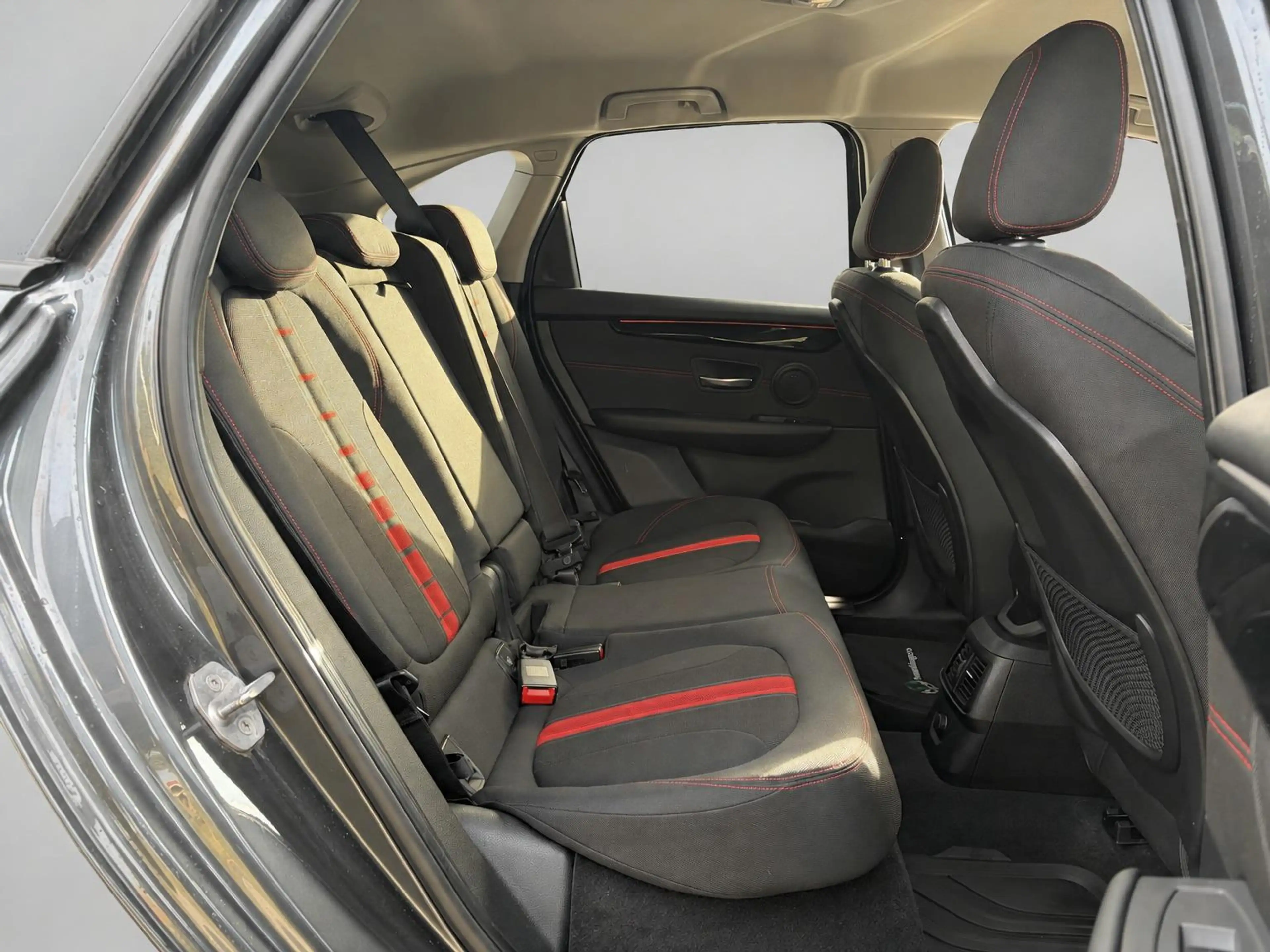 BMW 225 2-serie Active Tourer 225xe — photo 12