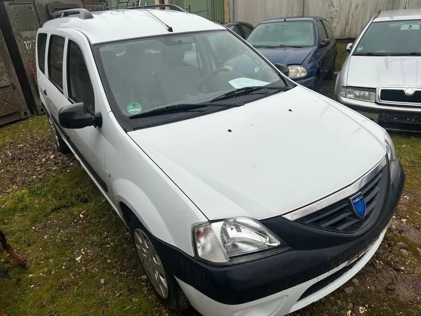 Dacia Logan MCV Kombi Ambiance Beyaz - 2