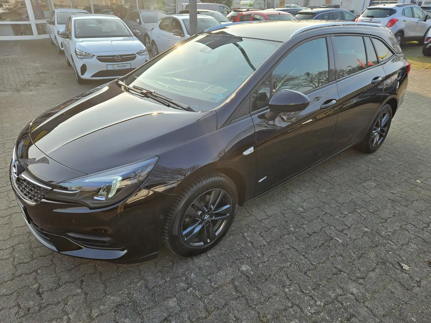 Opel Astra Design & Tech / LED-Scheinwerfer / Allwetterreifen Negro - 1