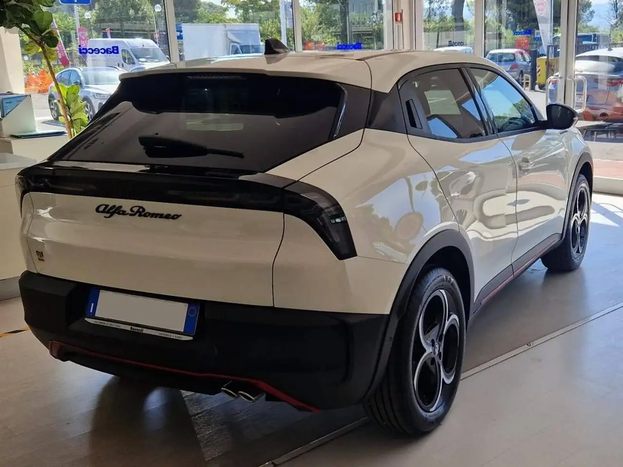 Alfa Romeo Junior 2025
