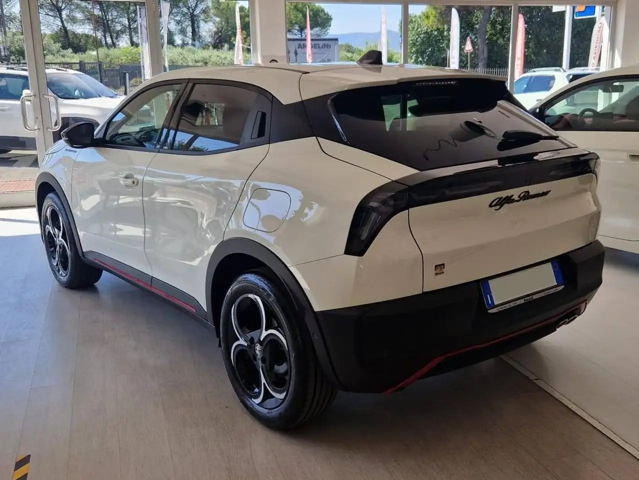 Alfa Romeo Junior 2025