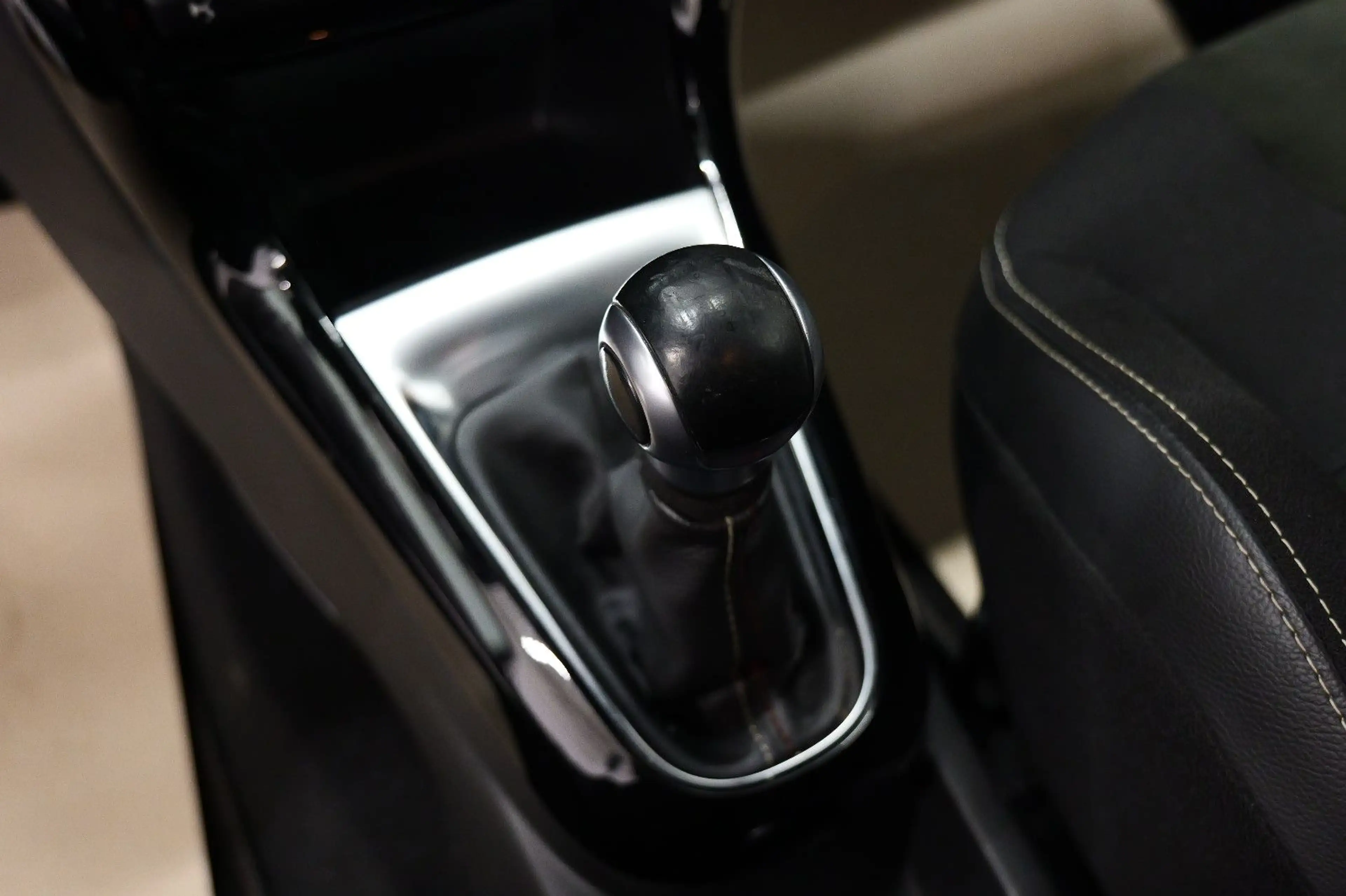 DS Automobiles DS 3 1.2 PureTech Performance Line LED/PDC/ALC/LM — photo 14