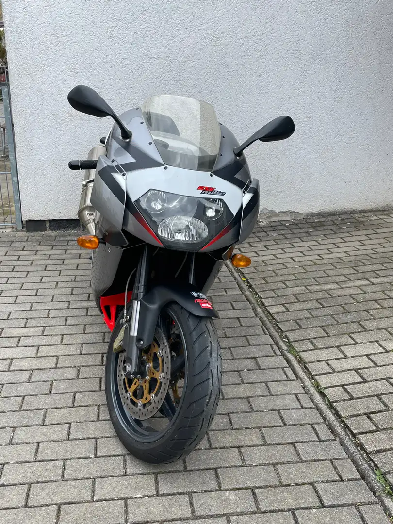 Aprilia RSV Mille Plateado - 2