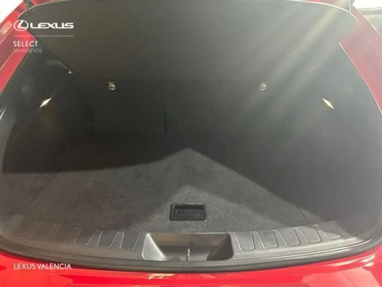 Lexus UX 2026 — фото 10