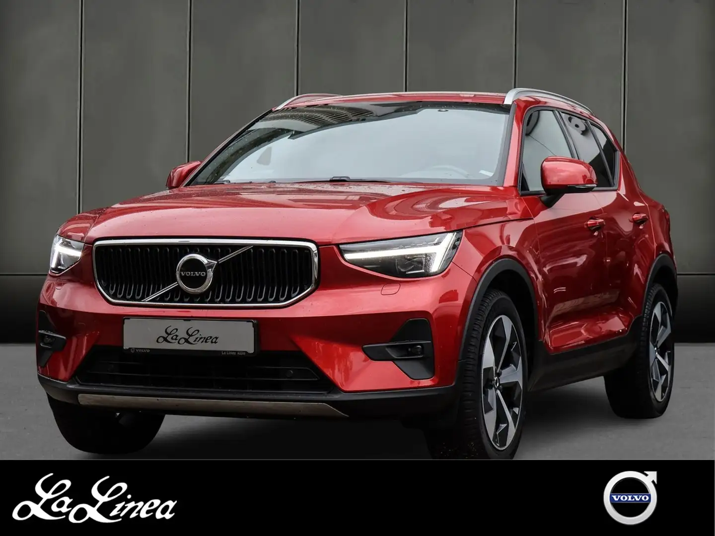 Volvo XC40 B3 (B) Core #AHK/Sitzh./PDC/RFK/Automatik/Navi Rouge - 1