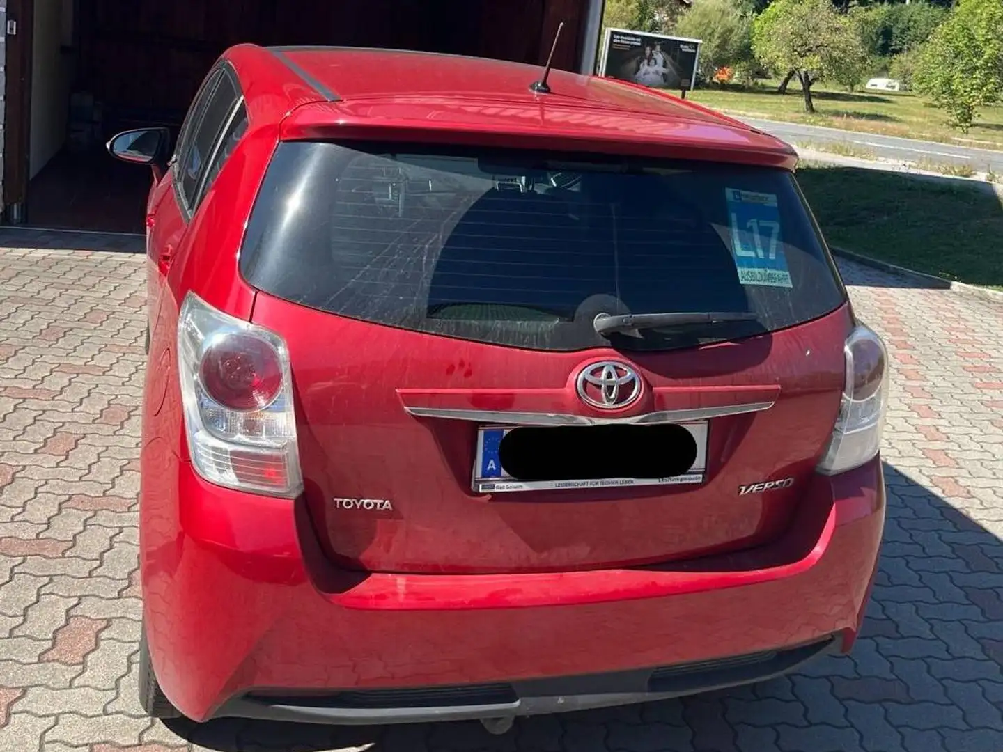 Toyota Verso Verso 1,6 D-4D Active Active Rot - 2