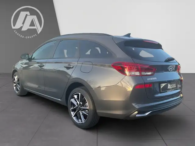 Hyundai I30 view 3