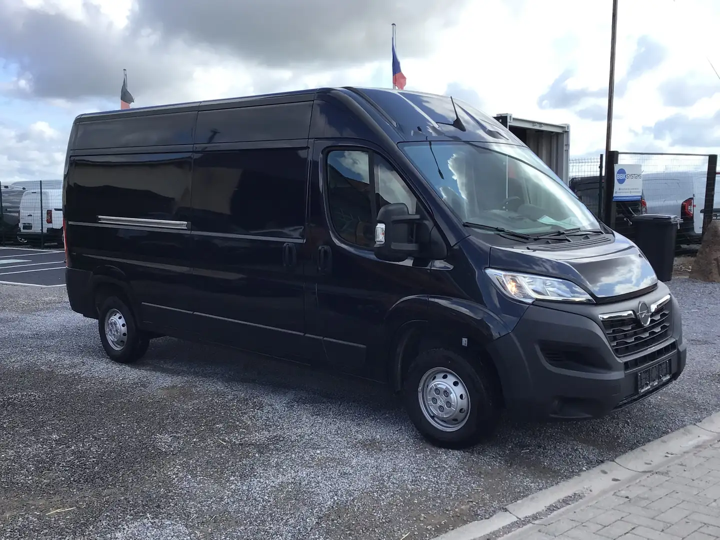 Opel Movano l3h2 140pk 2023 10km full/option 26950e +btw Zwart - 1