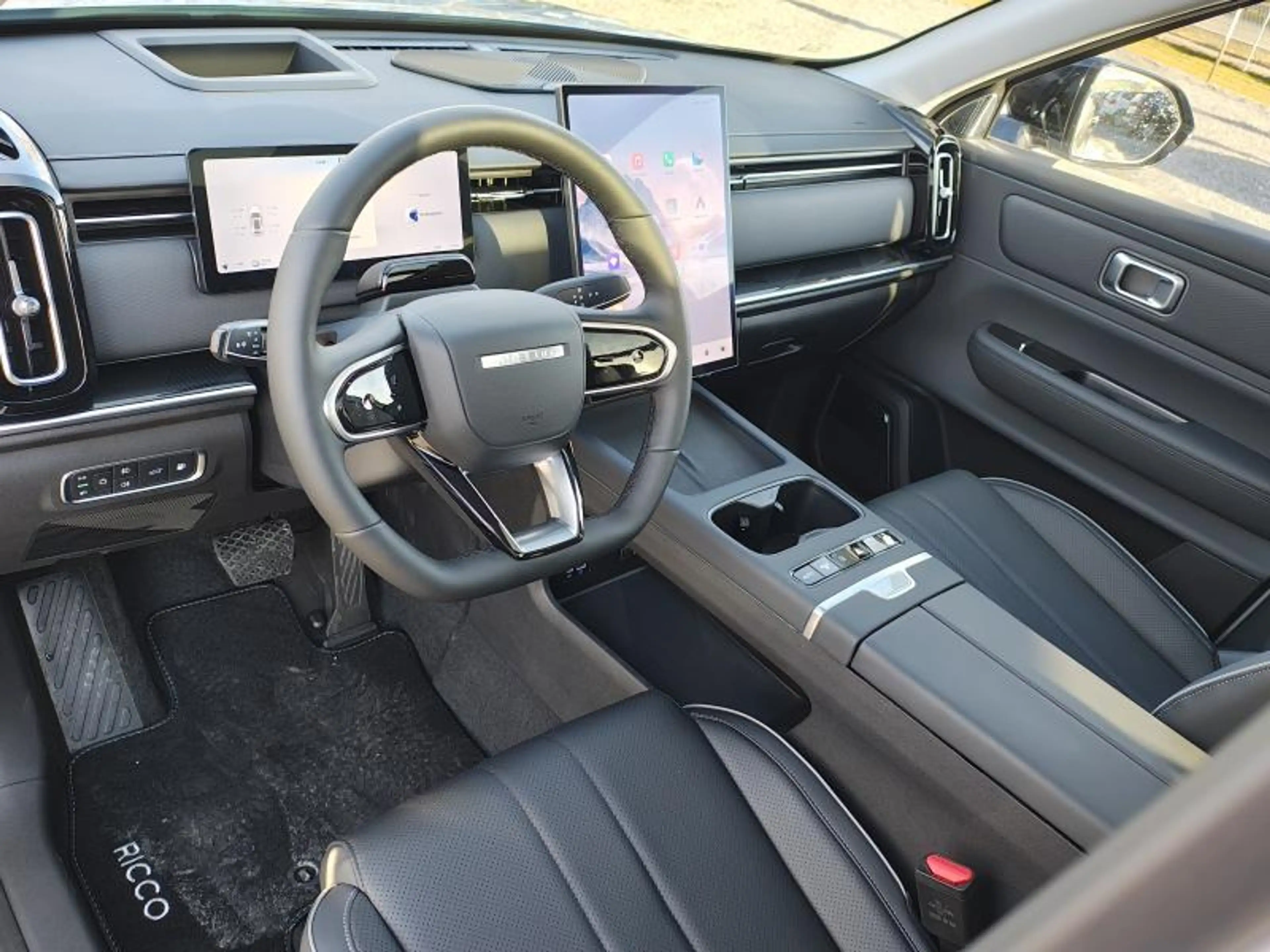 Jaecoo J7 SHS 347 EXCLUSIVE — photo 6