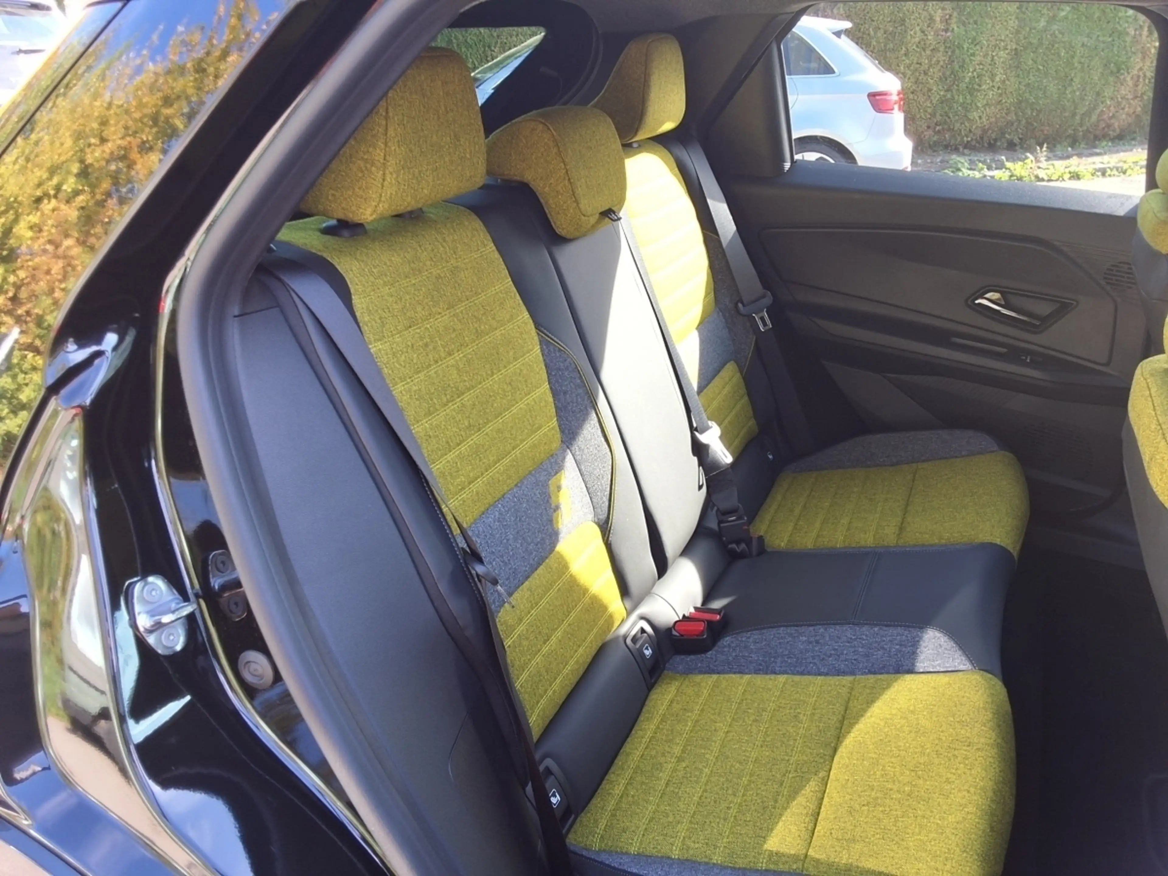 Renault R 5 E-TECH ICONIC COMFORT RANGE 150 /GOOGLE/SHZ/LHZ/CARPLAY/STANDHEIZUNG/ — photo 12
