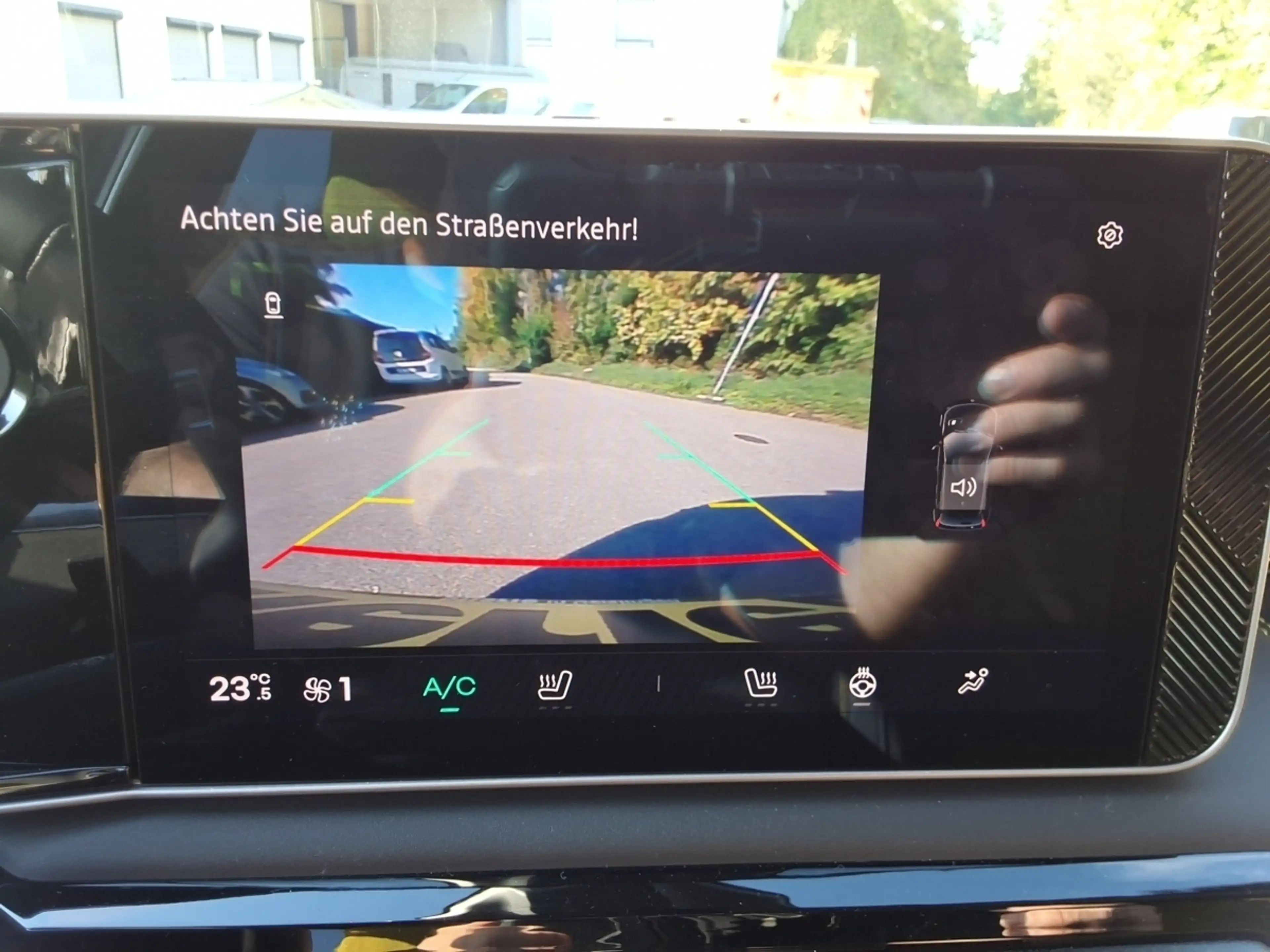 Renault R 5 E-TECH ICONIC COMFORT RANGE 150 /GOOGLE/SHZ/LHZ/CARPLAY/STANDHEIZUNG/ — photo 10
