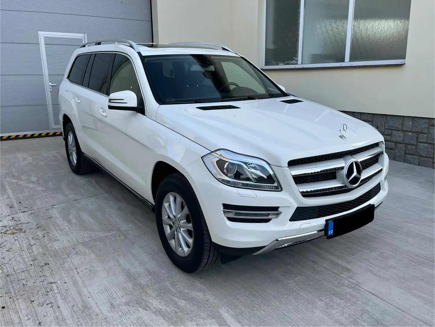 Mercedes-Benz GL 350 GL 350 BlueTEC 4MATIC Aut. Biały - 1