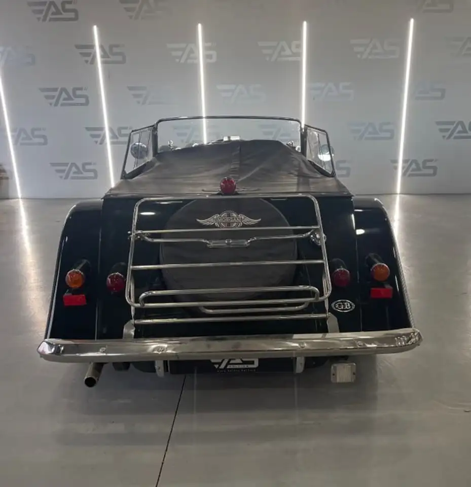 Morgan Plus 4 2.0 – Volante derecha, foto 12