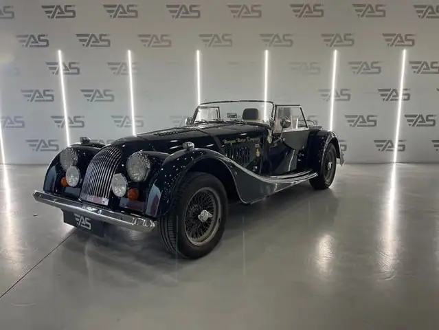 Morgan Plus 4 2.0 – Volante derecha