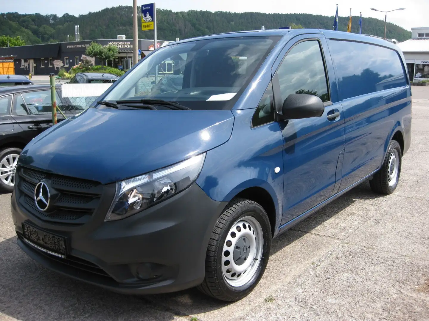 Mercedes-Benz Vito Kasten**Anhängerkupplung** Bleu - 1