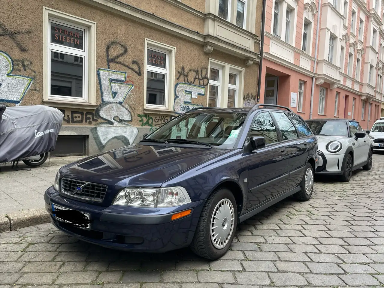 Volvo V40