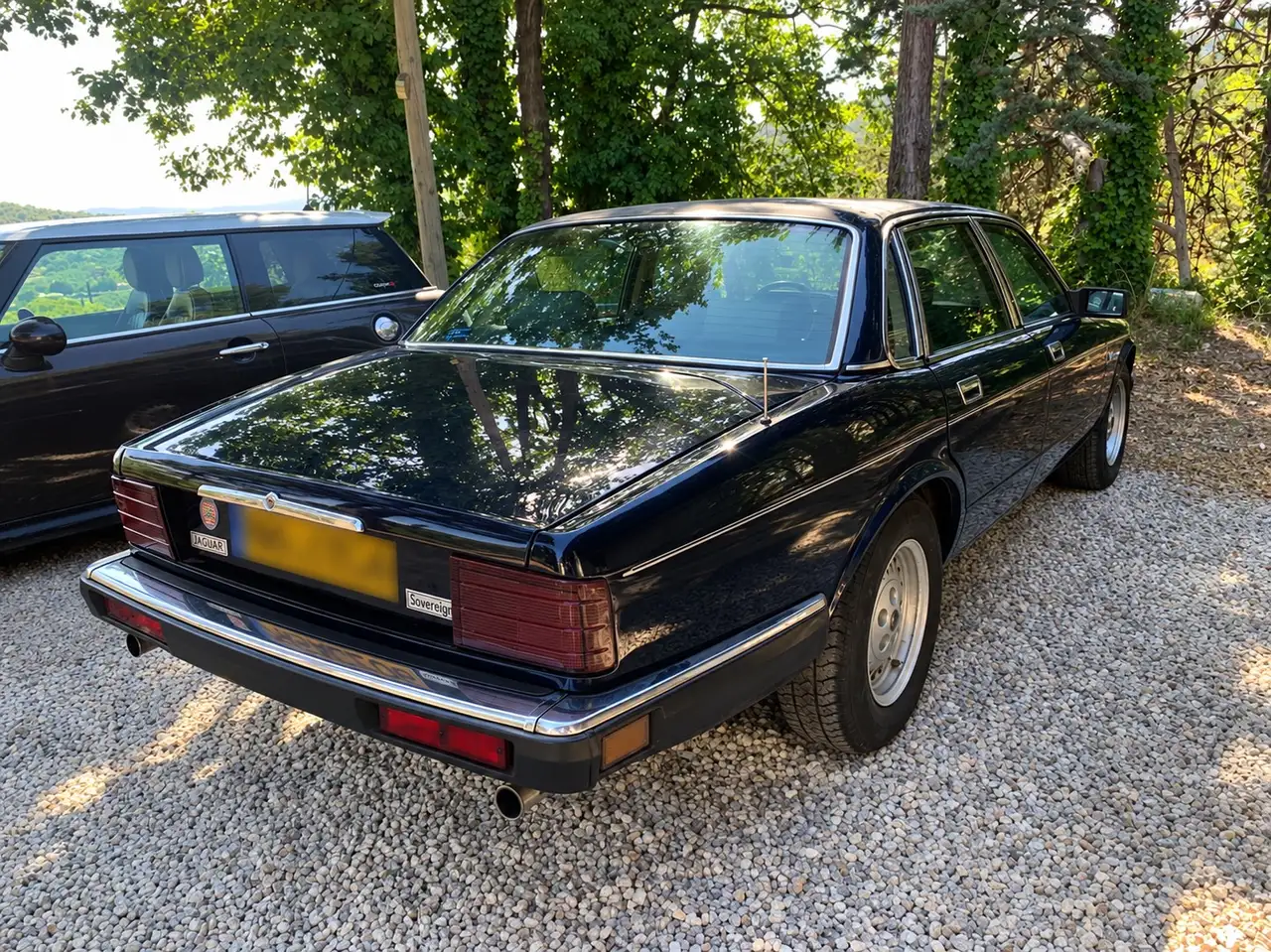 Jaguar XJ6 3.6 A, foto 2