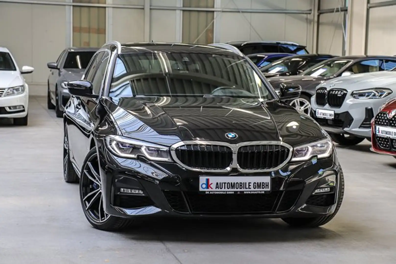 BMW 330 d xDrive Touring Sport-Aut.///M SPORT/LASER/ Чёрный - 2