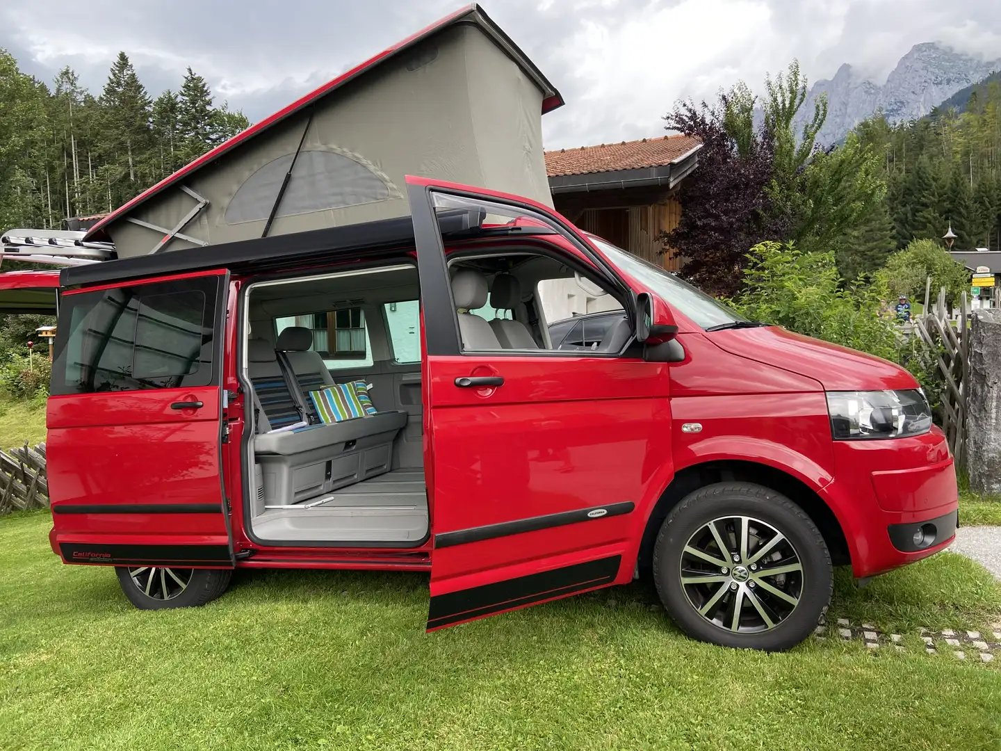 Volkswagen T5 California California BEACH - TOP Zustand - 7 Sitzer ! Rot - 1