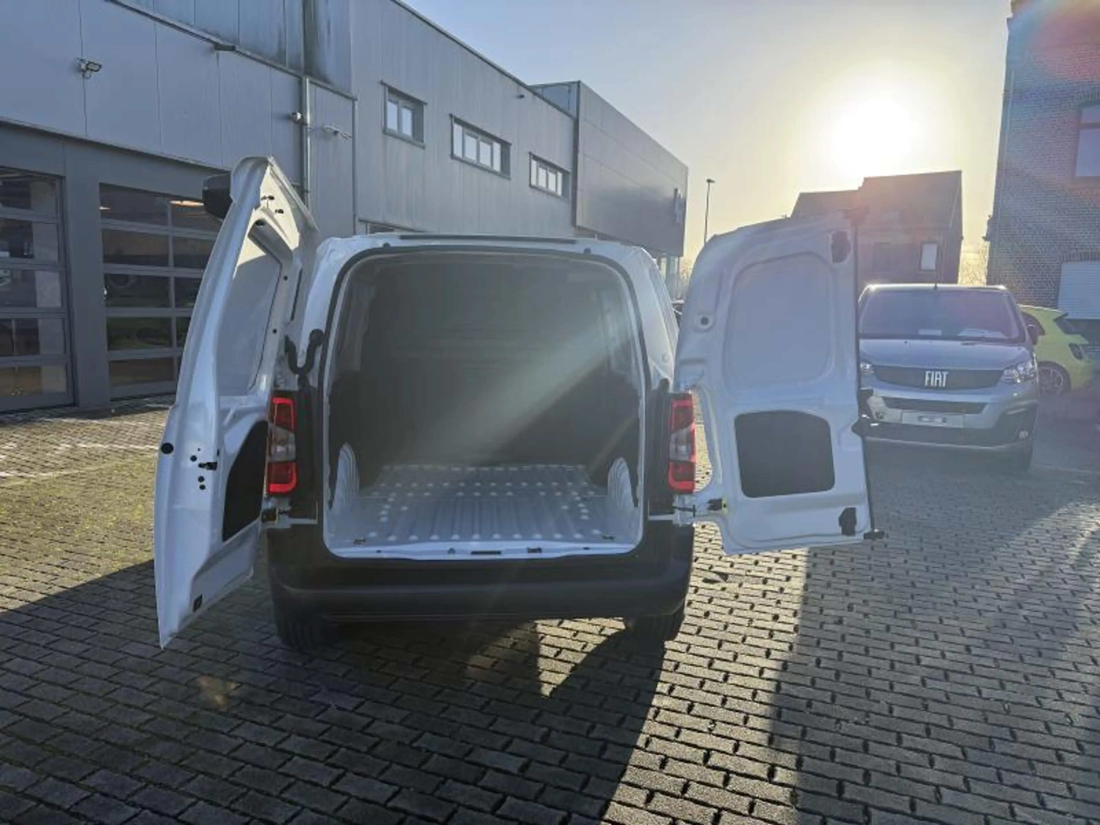 Fiat Doblo 17990€ EX btw Cargo l1 — photo 14