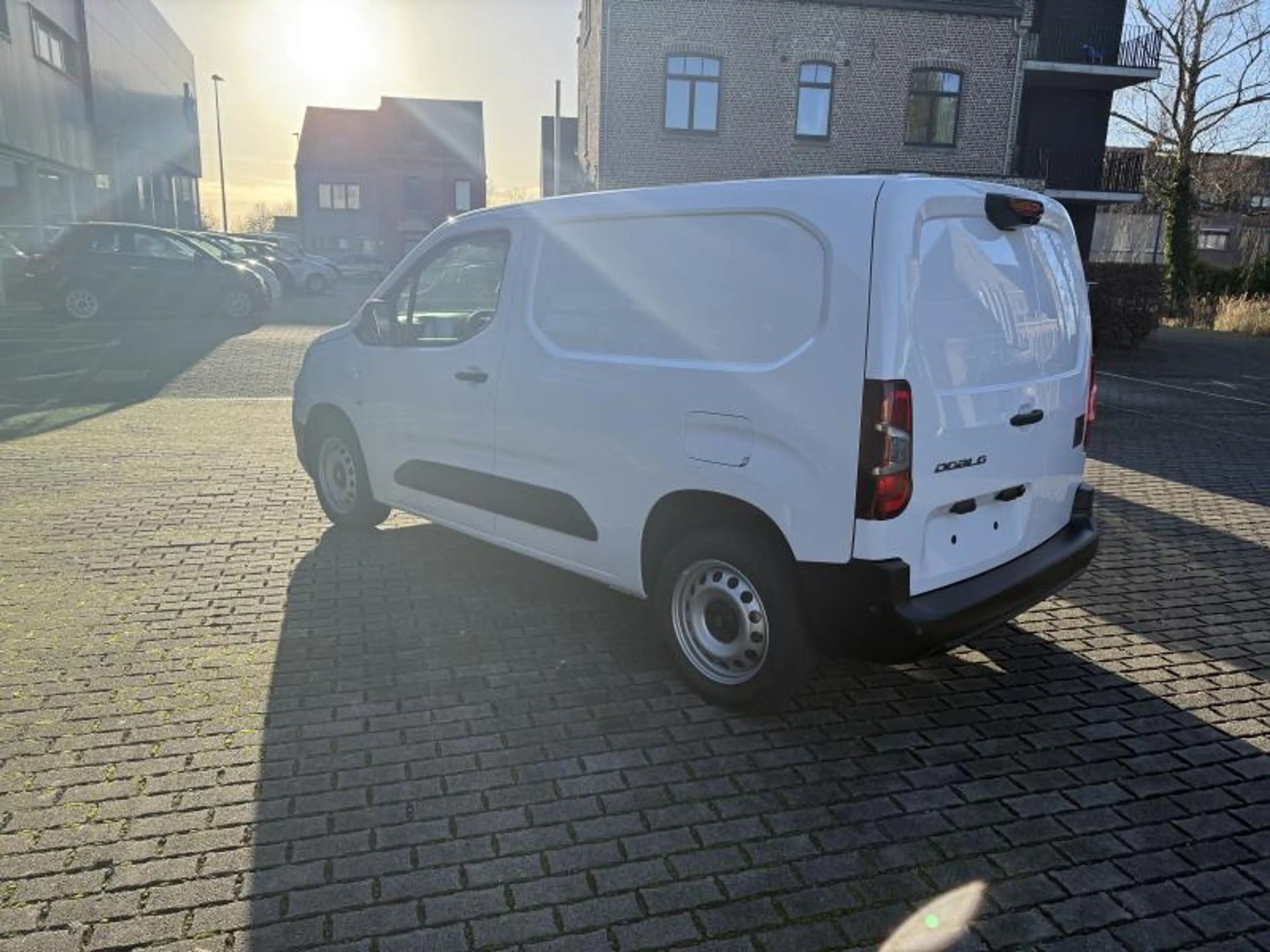Fiat Doblo 17990€ EX btw Cargo l1 — photo 12
