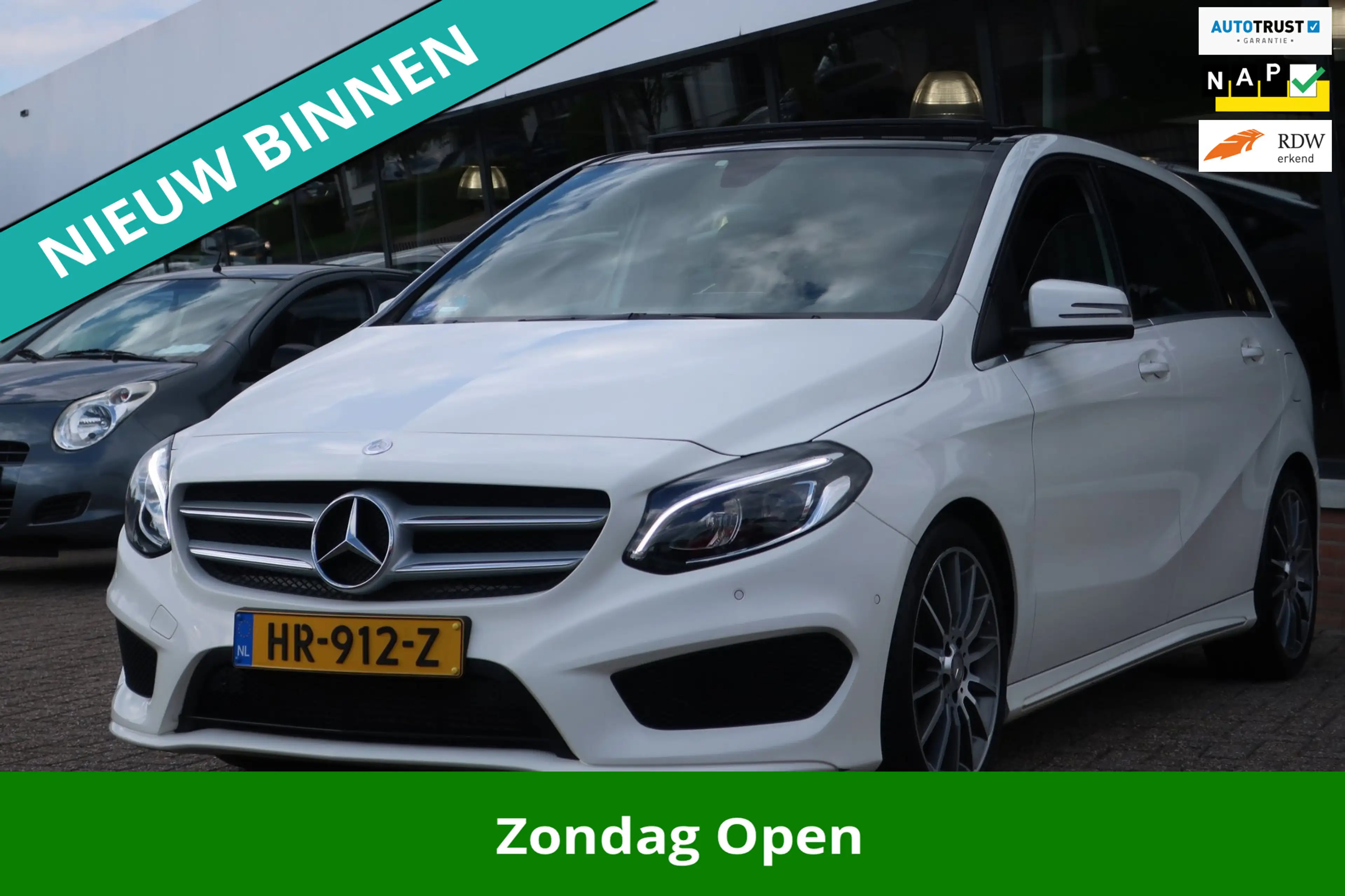 Mercedes-Benz B 180 Ambition AMG 2e EIG_LED_PANO_NAVI_PDC V+A_19-INCH.