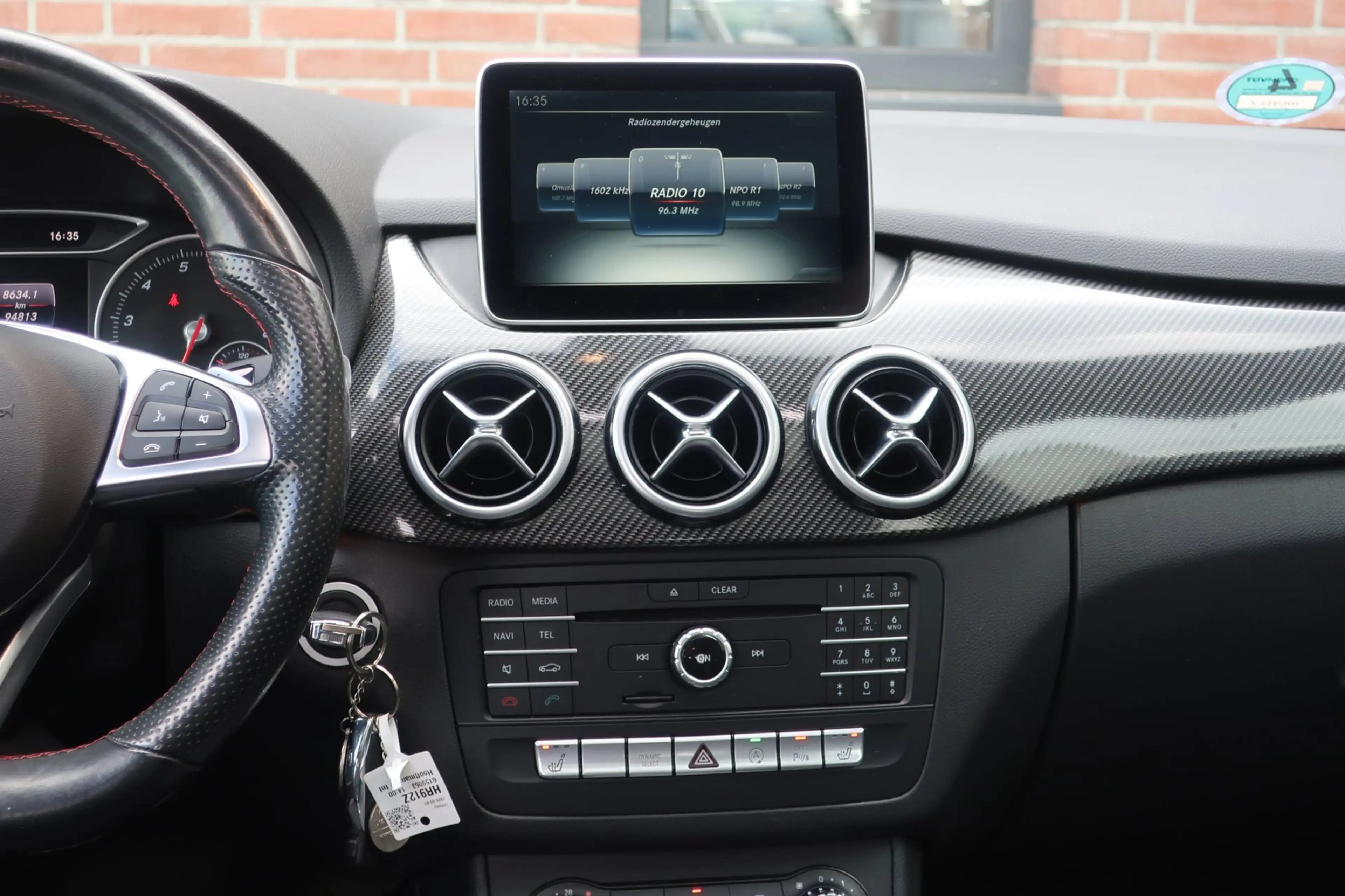 Mercedes-Benz B 180 Ambition AMG 2e EIG_LED_PANO_NAVI_PDC V+A_19-INCH. — photo 14