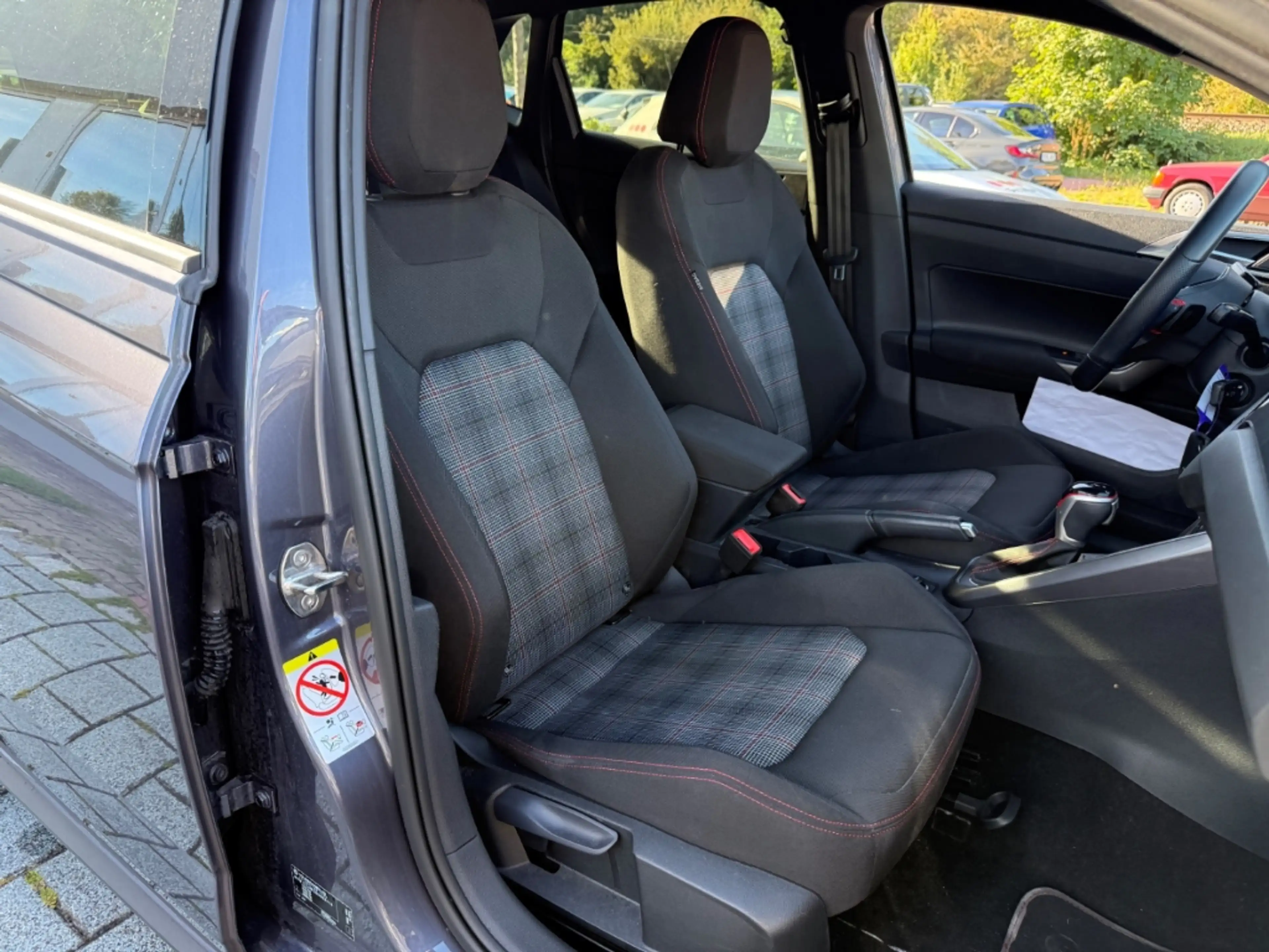 Volkswagen Polo GTI 2.0TSI DSG ACC*NAV*IQDRIVE*Kamera*MTRX!! — photo 10
