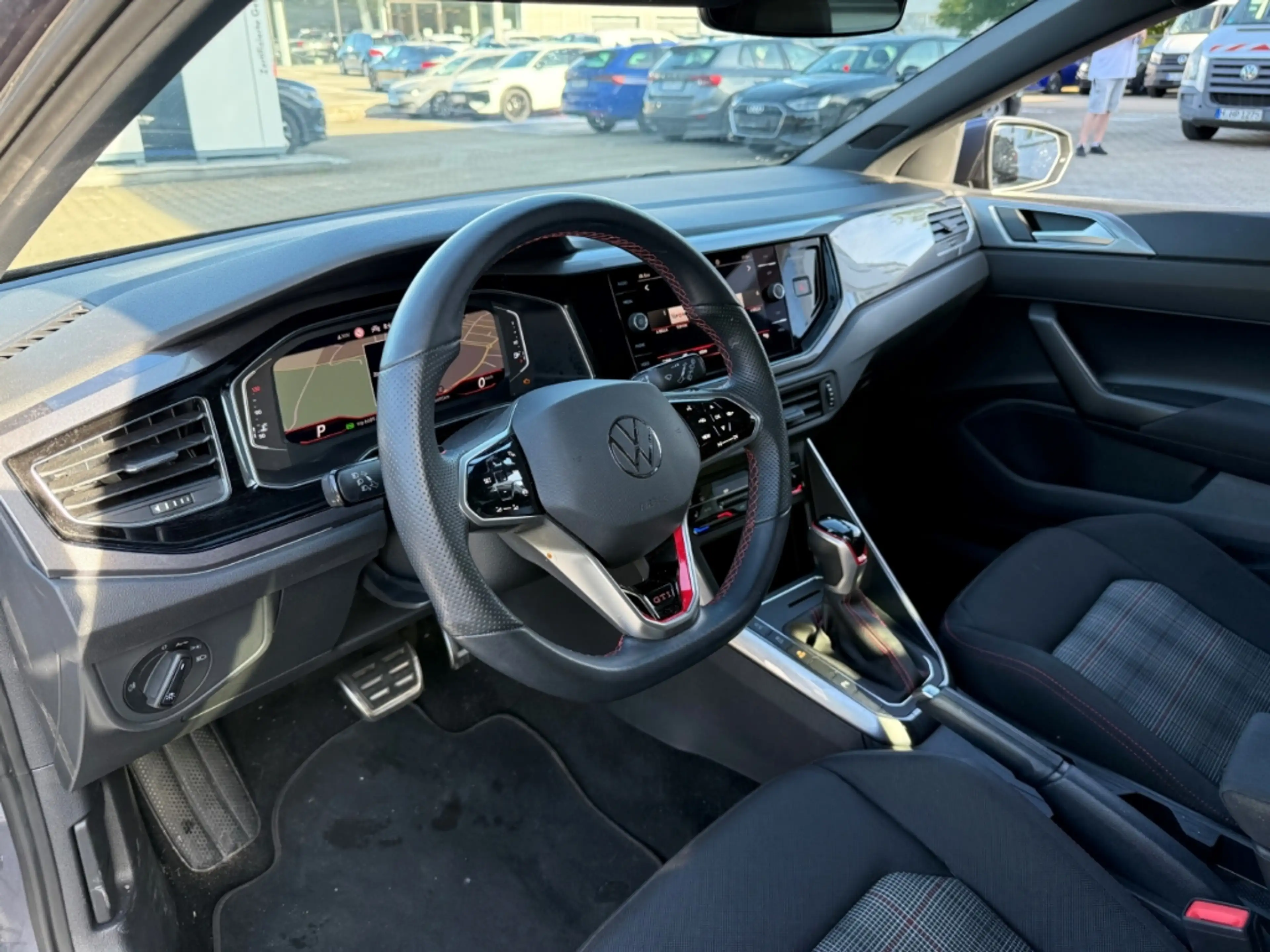 Volkswagen Polo GTI 2.0TSI DSG ACC*NAV*IQDRIVE*Kamera*MTRX!! — photo 9