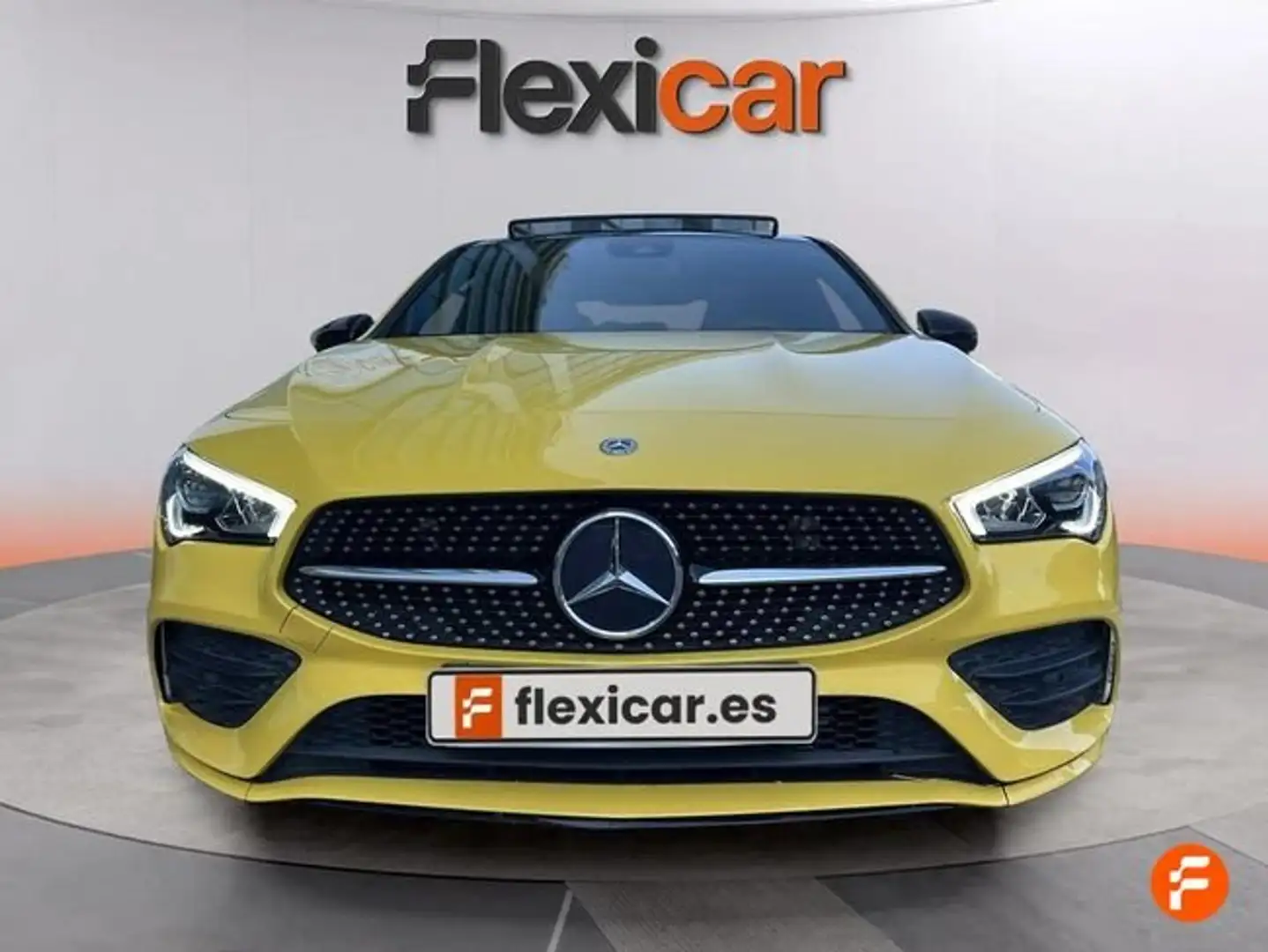 Mercedes-Benz CLA 180 Жовтий - 1