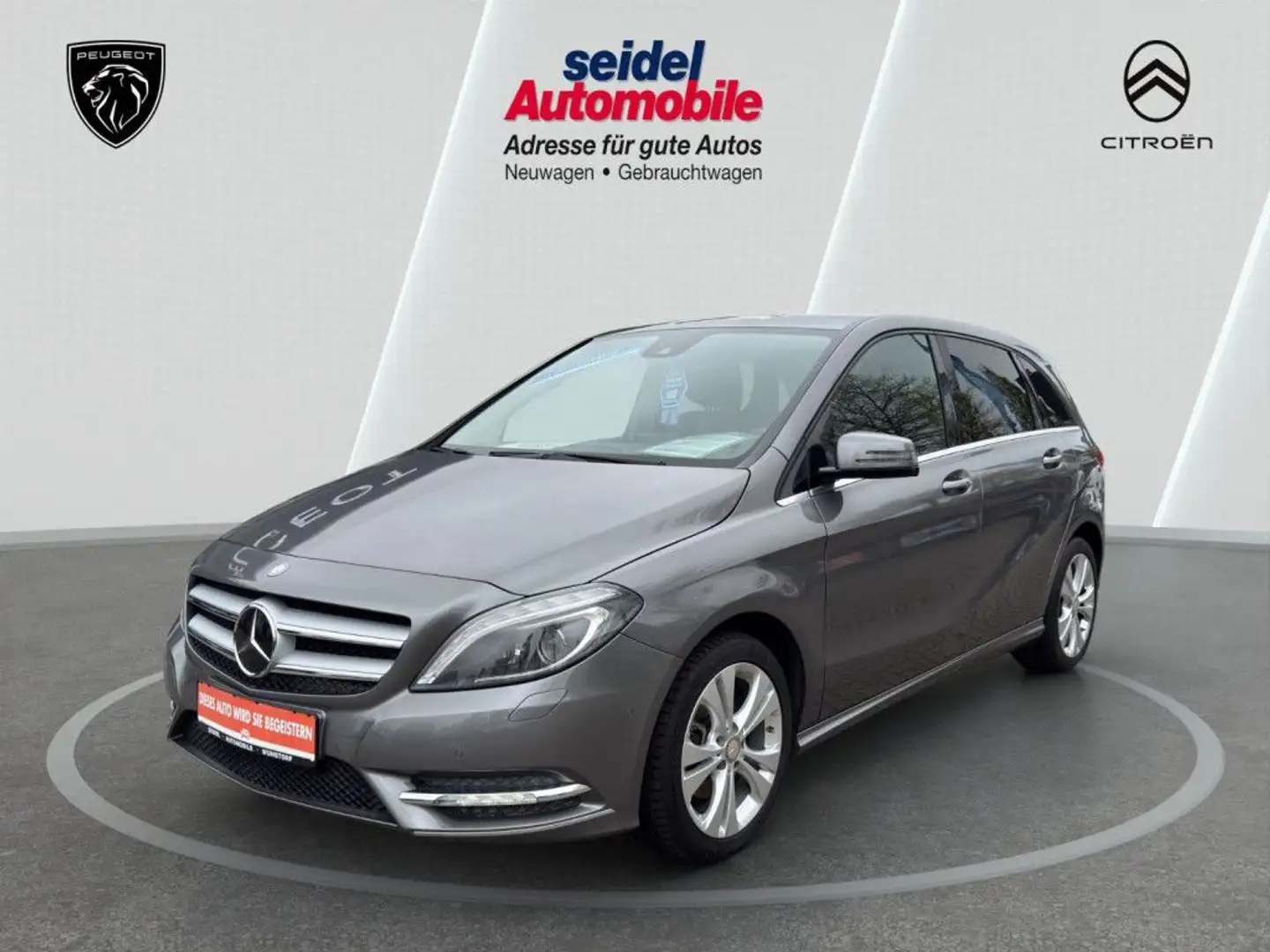 Mercedes-Benz B 200 BlueEFFI, Automatik, 1.Hand, wenig KM Grigio - 1