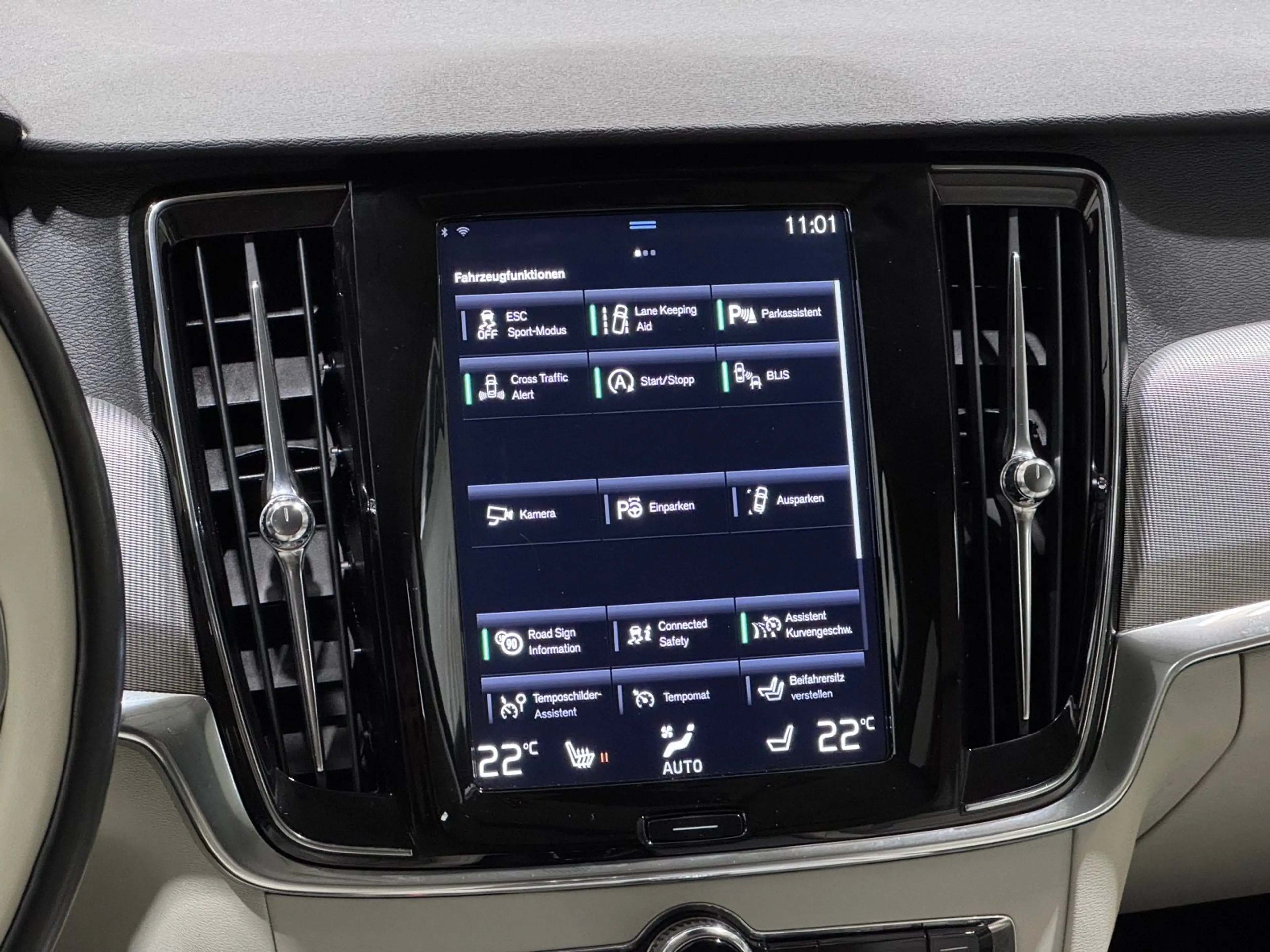 Volvo V90 Cross Country Pro D5 AWD | AHK LED NAVI 360° — photo 8