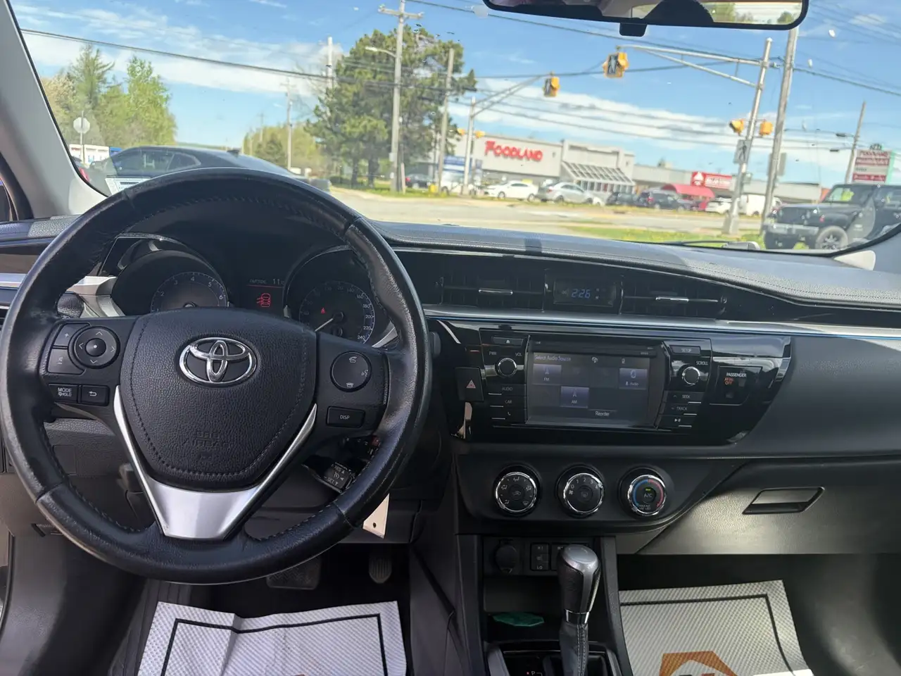 Toyota Corolla снимка Toyota Corolla