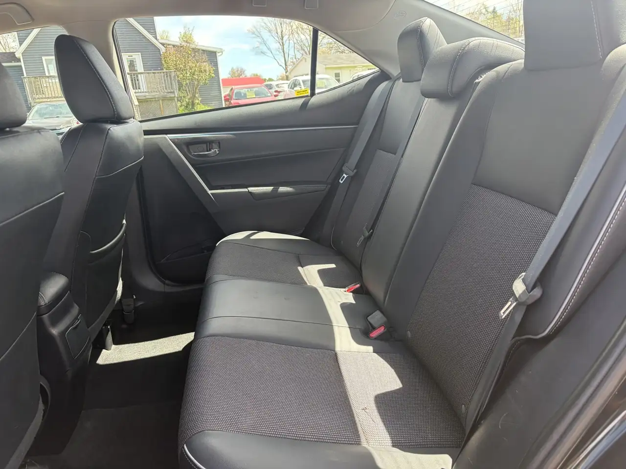 Toyota Corolla снимка Toyota Corolla