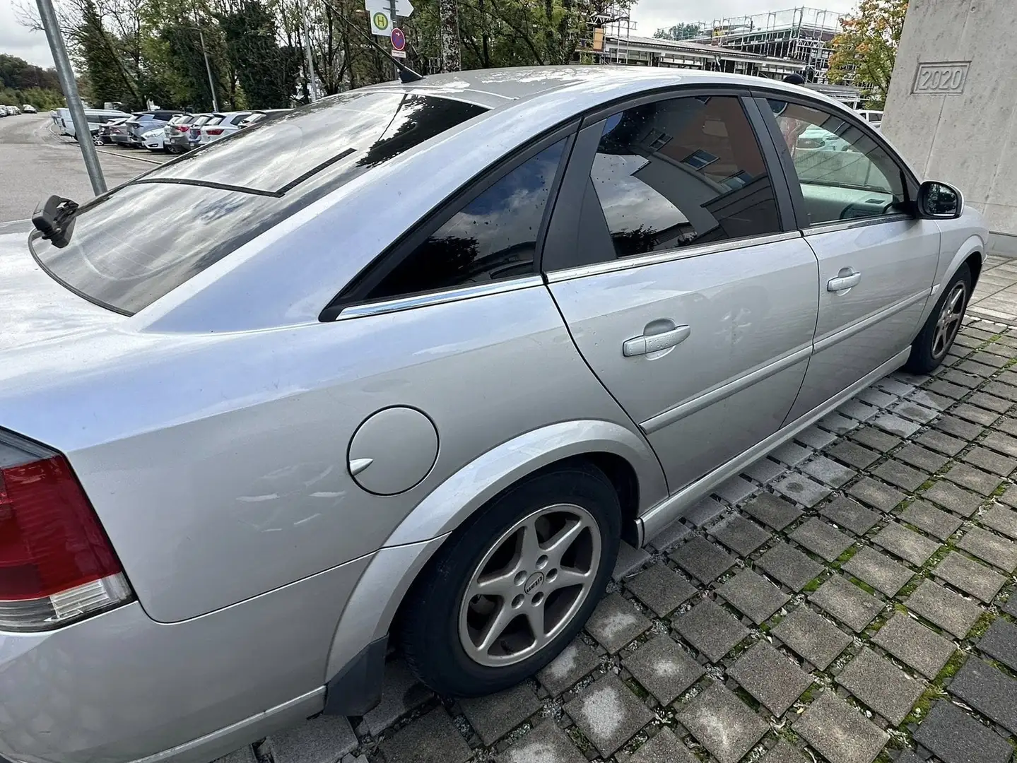 Opel Vectra 2.2 Sport Silber - 2