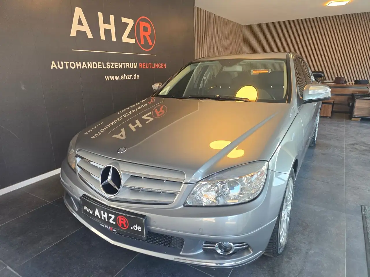 Mercedes-Benz C 230