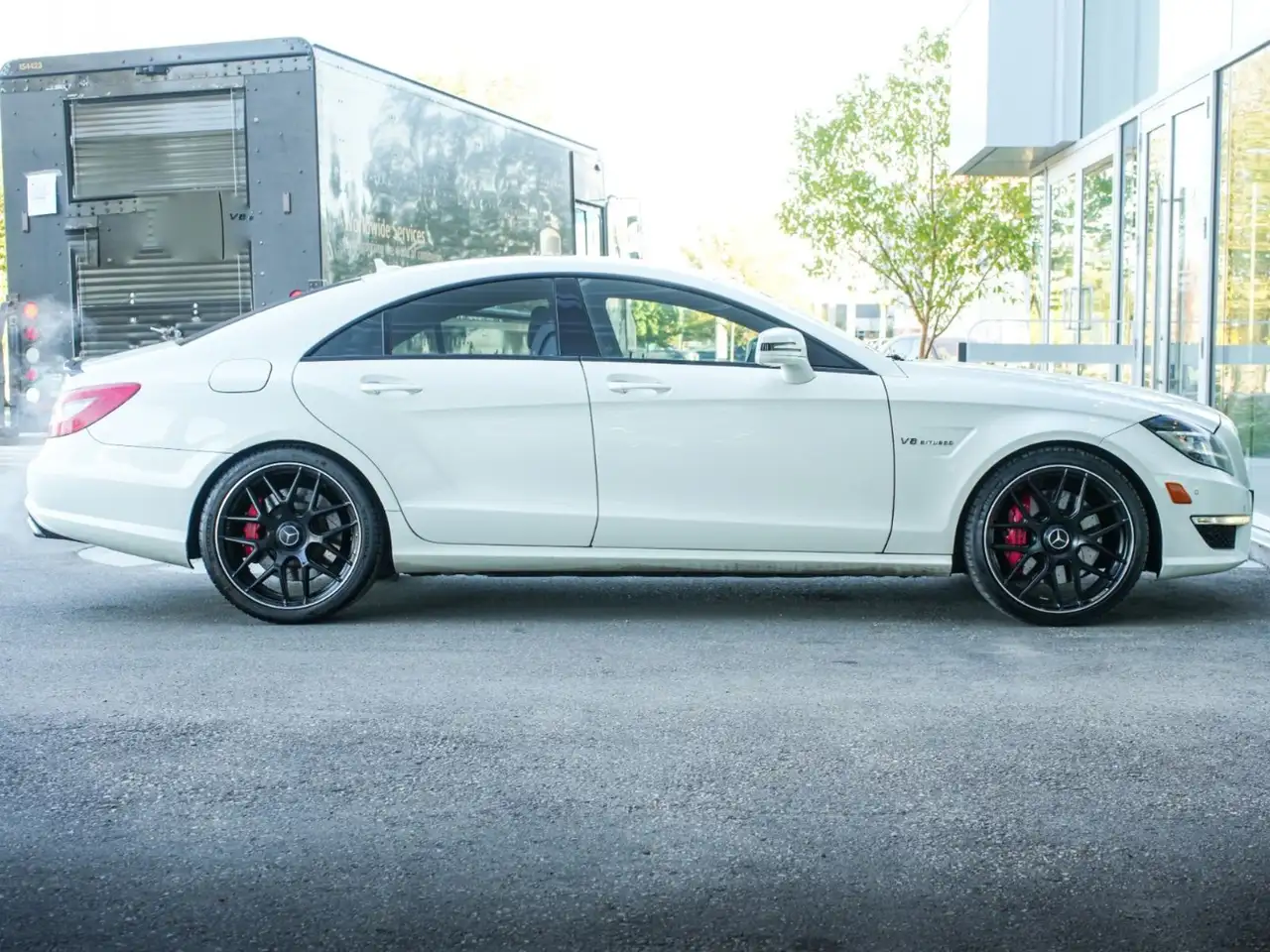 Mercedes-Benz CLS снимка Mercedes-Benz CLS